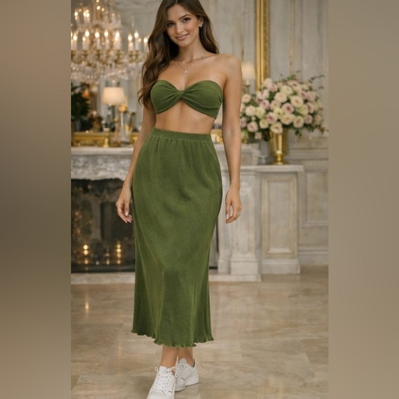 2 pieces top and skirt - Picture 6 of 11